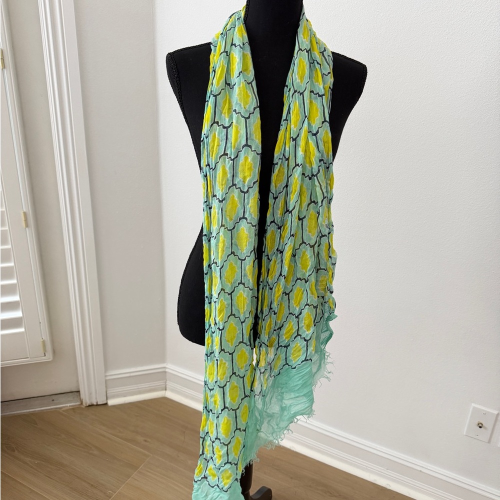 Kate spade Stylish Yellow and Blue Patterned Scarf